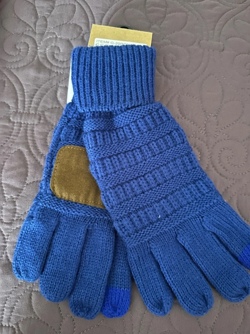 NWT C.C. Royal Blue Touchscreen Gloves
